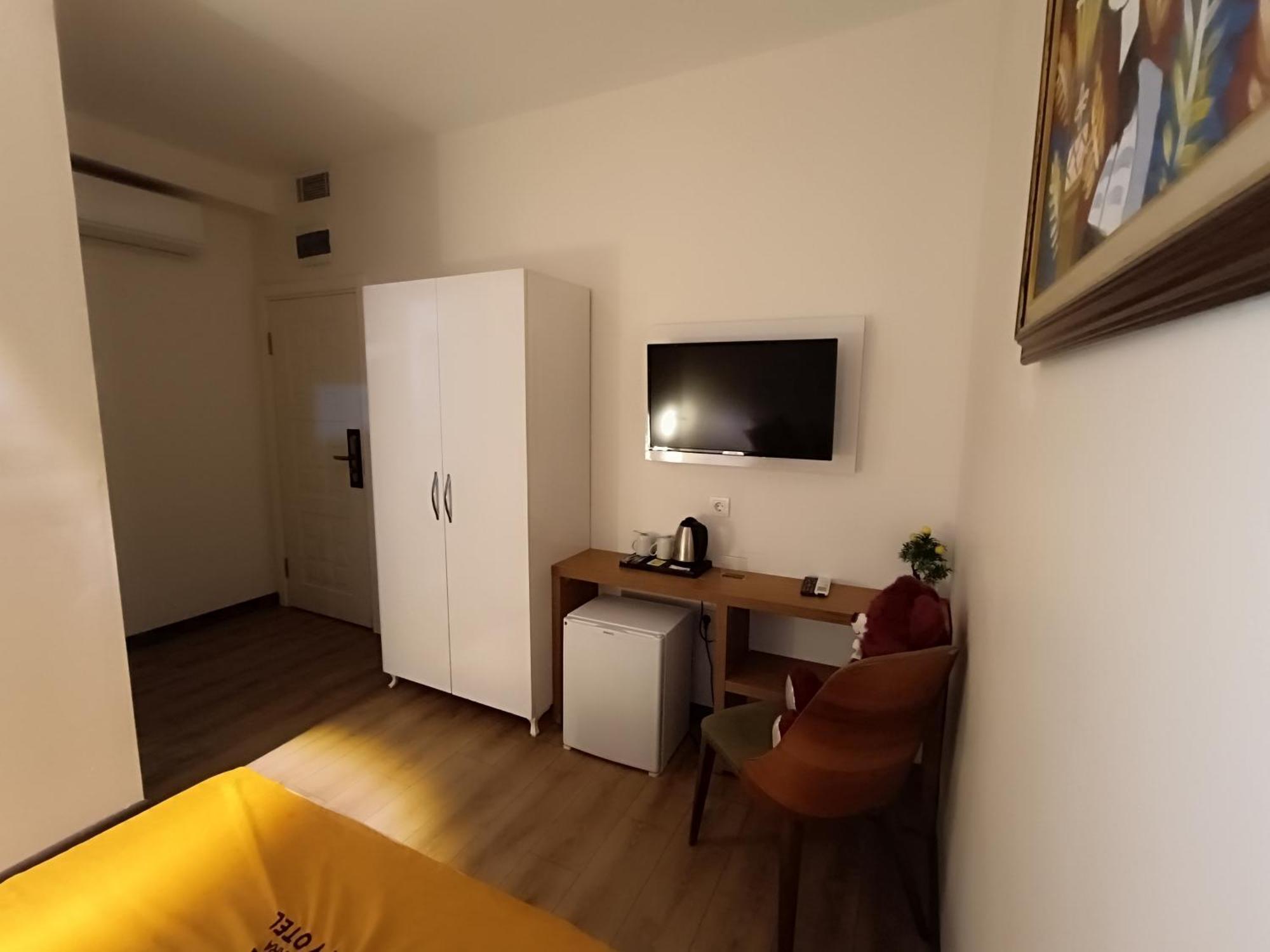 Comfy Otel Antalya Lara Bagian luar foto